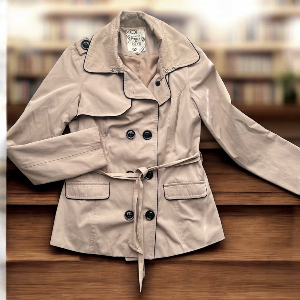 Urban Behavior Peace & Love Light Tan Belted Trench Coat Size Small